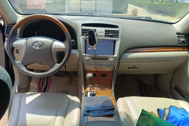 Used Toyota Camry 2013 200G Classic Luxury Edition Center Console