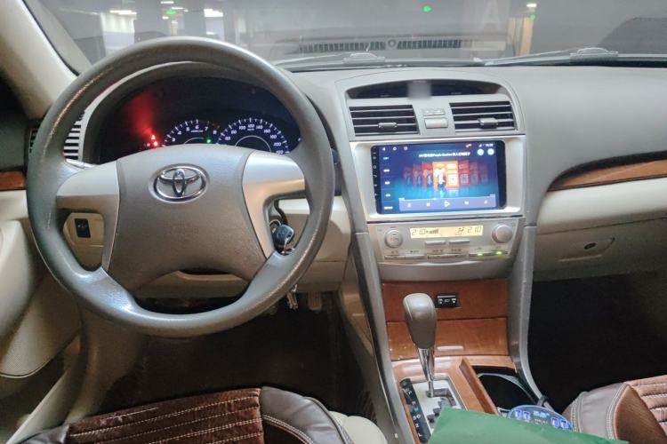 Used Toyota Camry 2013 200E Classic Elite Edition Center Console