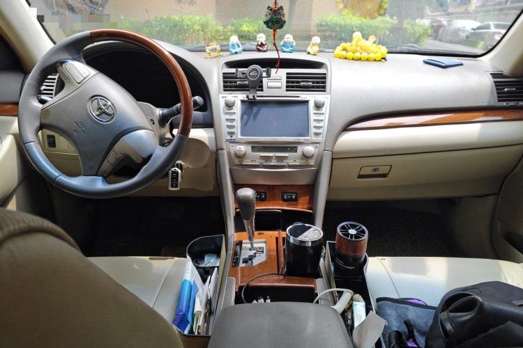 Used Toyota Camry 2013 200G Classic Luxury Edition Center Console