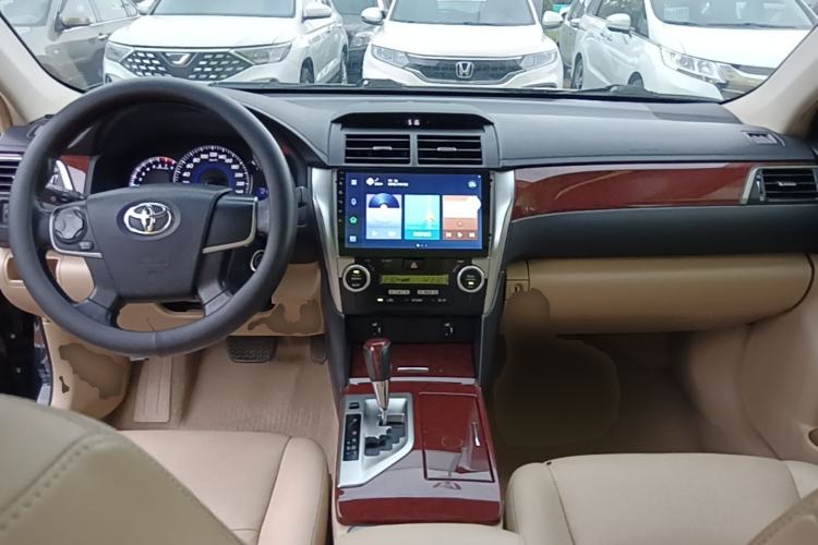 Used Toyota Camry 2013 2.0G Comfort Edition Center Console