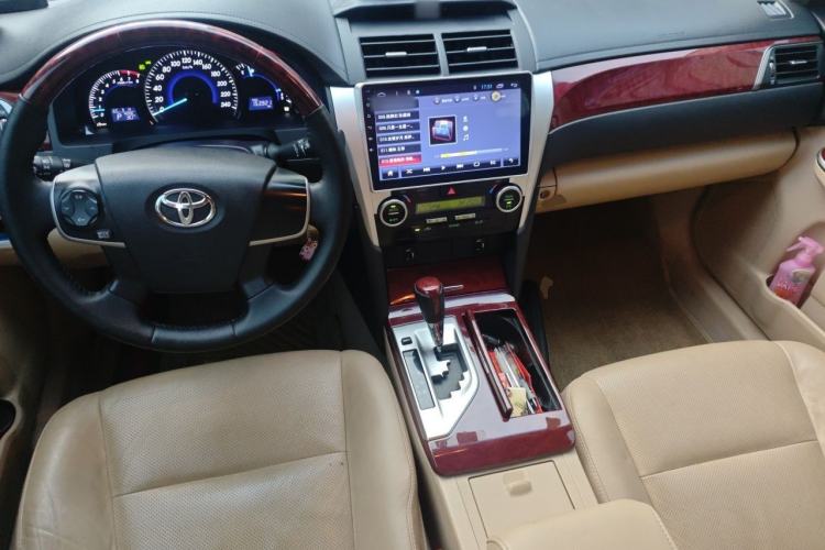 Used Toyota Camry 2013 2.0G Comfort Edition Center Console