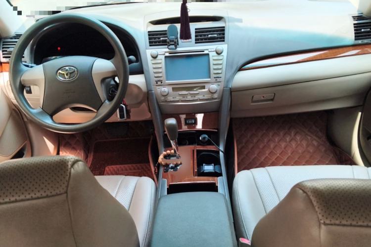 Used Toyota Camry 2013 200E Classic Elite Edition Center Console