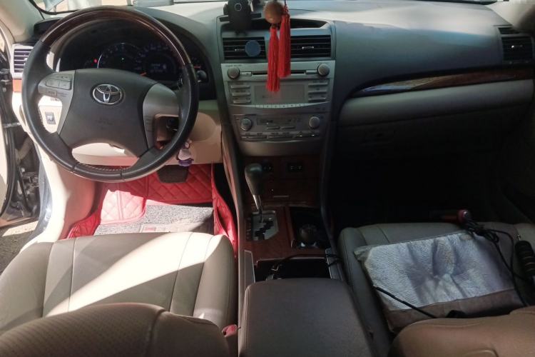 Used Toyota Camry 2013 200G Classic Luxury Edition Center Console