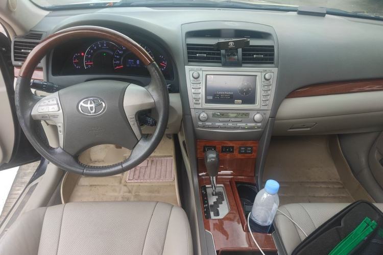 Used Toyota Camry 2013 200G Classic Luxury Edition Center Console