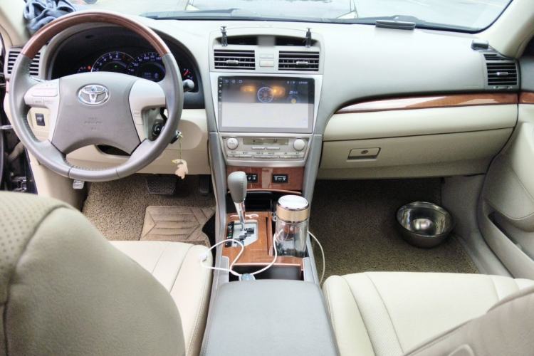 Used Toyota Camry 2013 200G Classic Luxury Edition Center Console