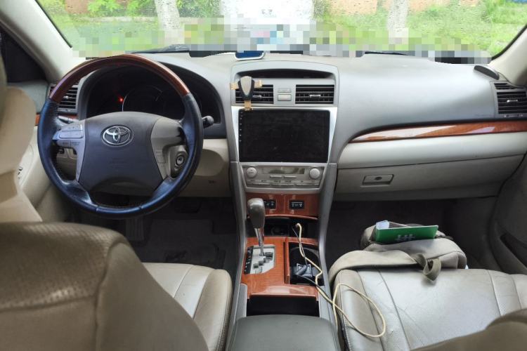 Used Toyota Camry 2013 200G Classic Luxury Edition Center Console