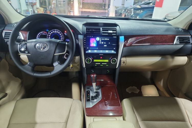 Used Toyota Camry 2013 2.0G Comfort Edition Center Console