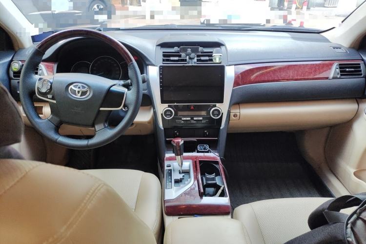 Used Toyota Camry 2013 2.5G Comfort Edition Center Console