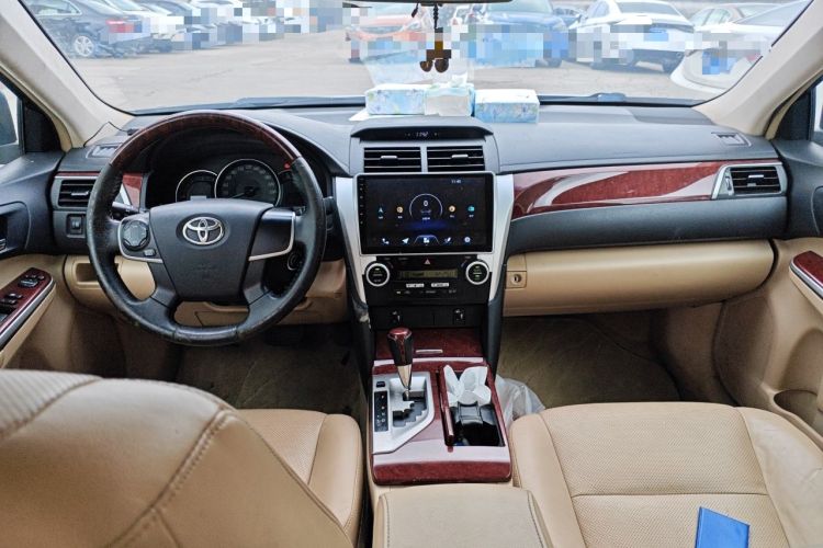 Used Toyota Camry 2013 2.5G Comfort Edition Center Console