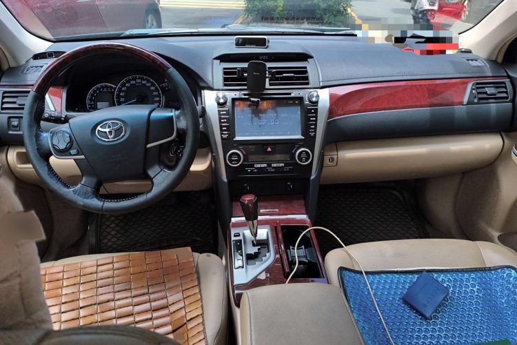 Used Toyota Camry 2013 2.0G Comfort Edition Center Console