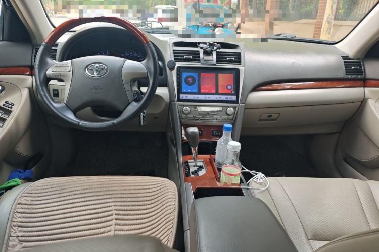 Used Toyota Camry 2013 200G Classic Luxury Edition Center Console