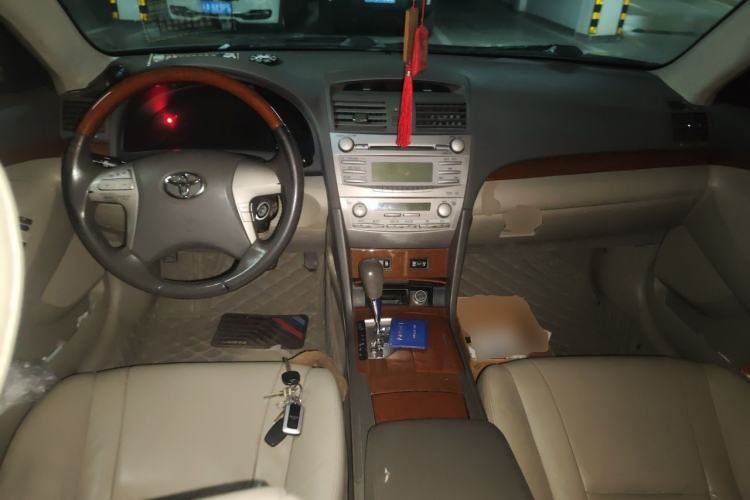 Used Toyota Camry 2013 200G Classic Luxury Edition Center Console