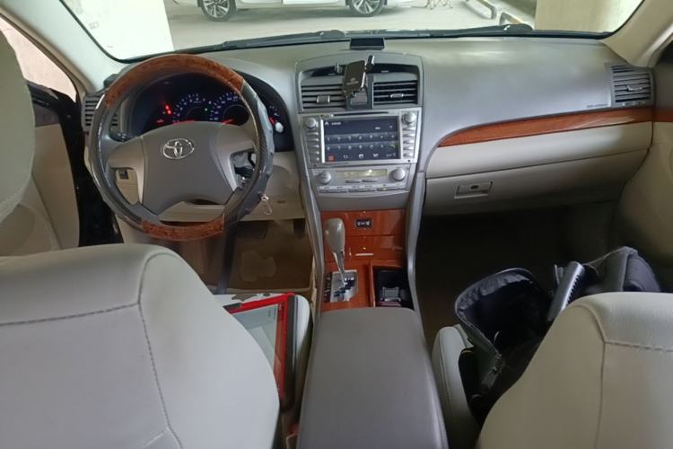 Used Toyota Camry 2013 200E Classic Elite Edition Center Console