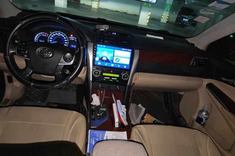 Used Toyota Camry 2013 2.5G Comfort Edition Center Console