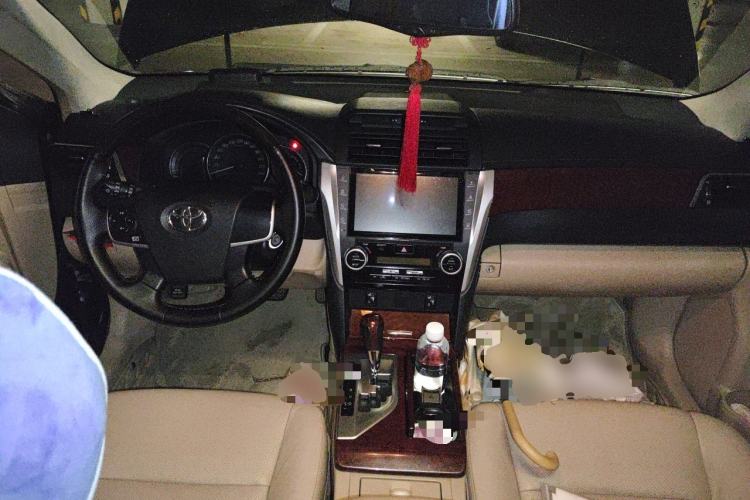 Used Toyota Camry 2013 2.5G Comfort Edition Center Console