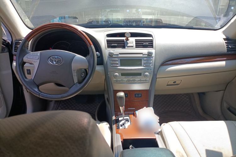 Used Toyota Camry 2013 200G Classic Luxury Edition Center Console