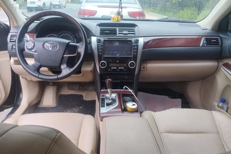 Used Toyota Camry 2013 2.0G Comfort Edition Center Console