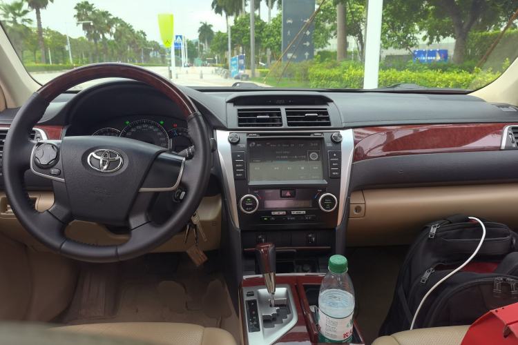 Used Toyota Camry 2013 2.0G Comfort Edition Center Console