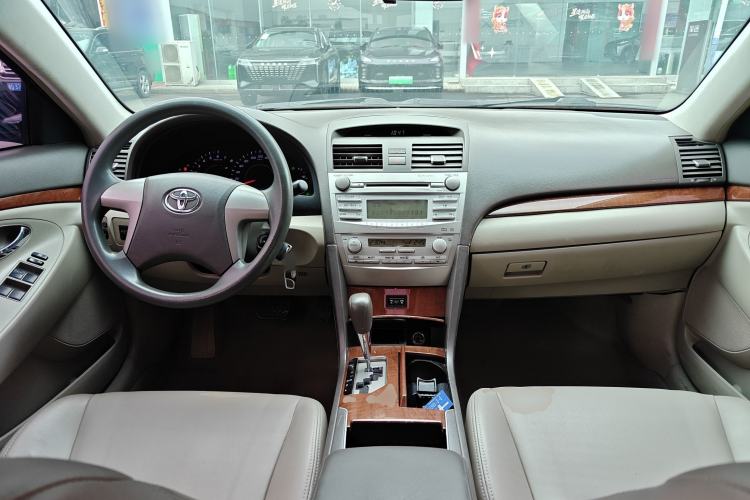 Used Toyota Camry 2013 200E Classic Elite Edition Center Console