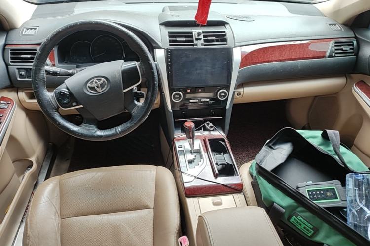Used Toyota Camry 2013 2.0G Comfort Edition Center Console