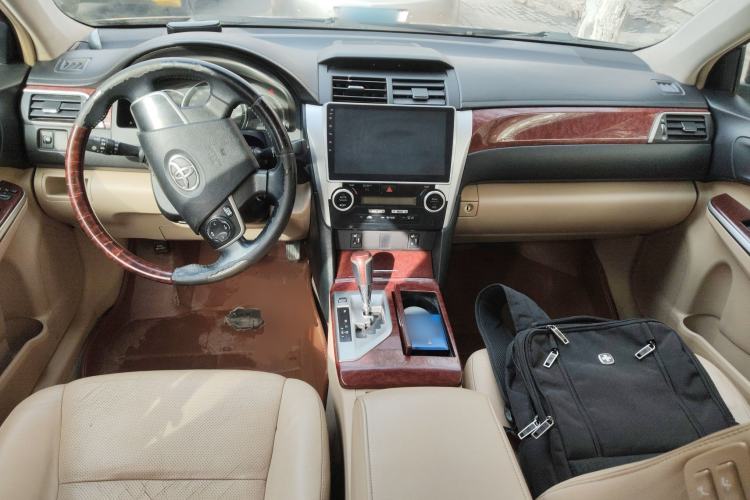 Used Toyota Camry 2013 2.0G Comfort Edition Center Console