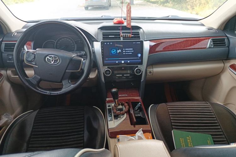 Used Toyota Camry 2013 2.0G Comfort Edition Center Console