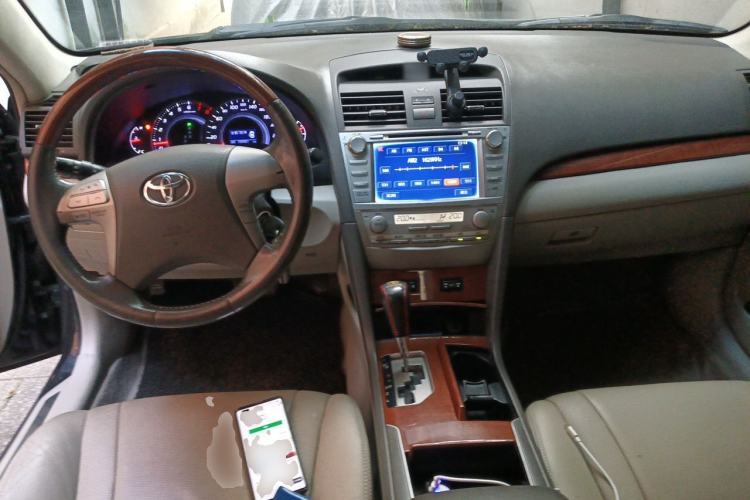 Used Toyota Camry 2013 200G Classic Luxury Edition Center Console