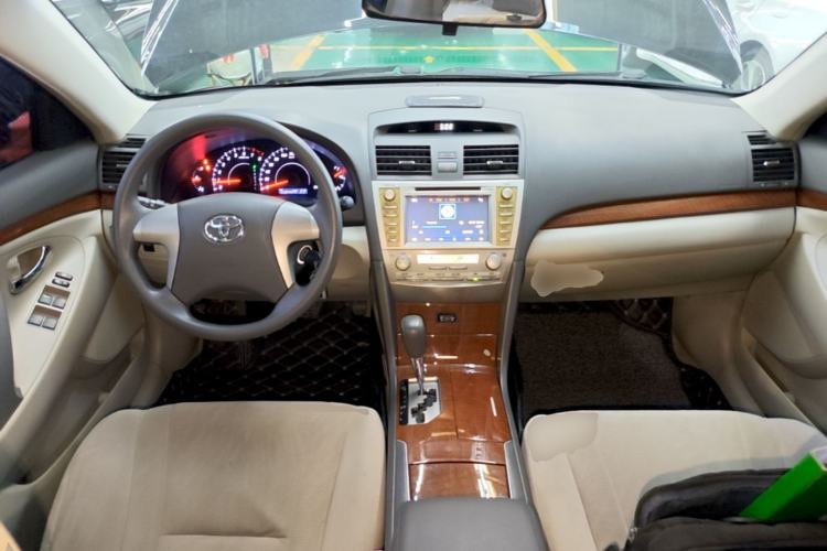 Used Toyota Camry 2013 200E Classic Elite Edition Center Console