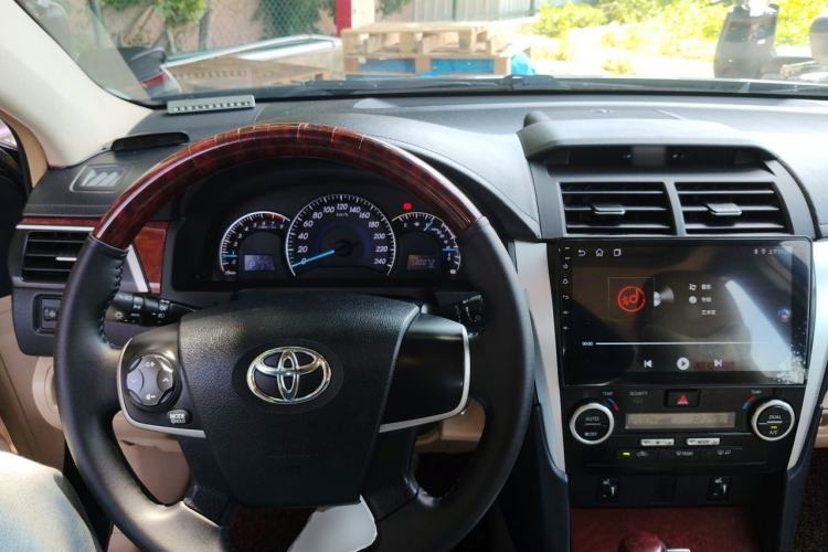 Used Toyota Camry 2013 2.0G Comfort Edition Center Console