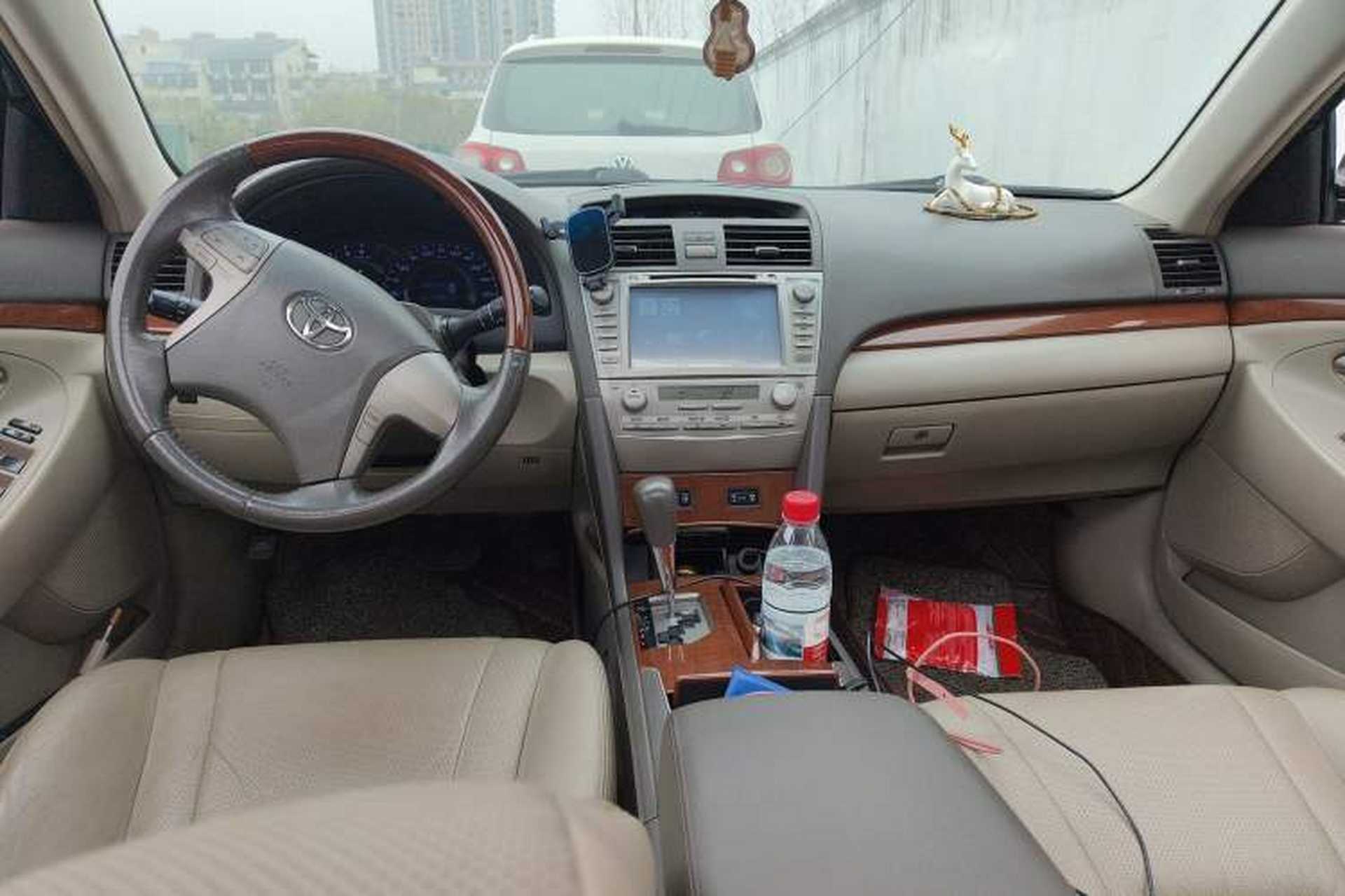 Used Toyota Camry 2013 200G Classic Luxury Edition Center Console