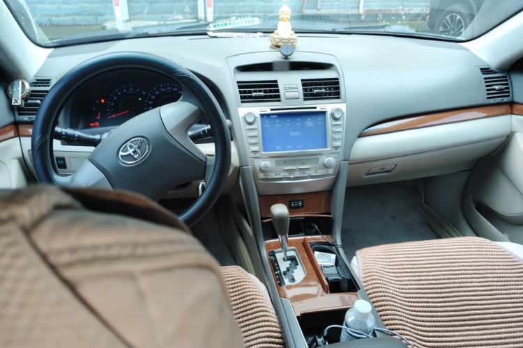Used Toyota Camry 2013 200E Classic Elite Edition Center Console