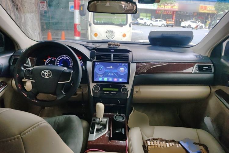 Used Toyota Camry 2013 2.0G Comfort Edition Center Console