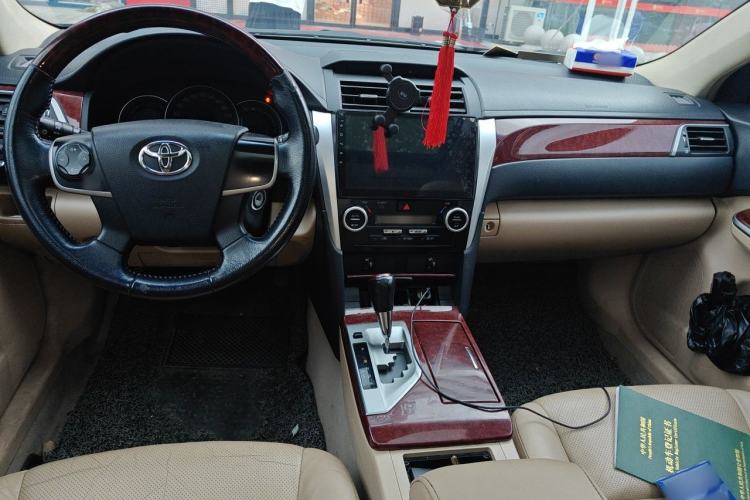 Used Toyota Camry 2013 2.0G Comfort Edition Center Console