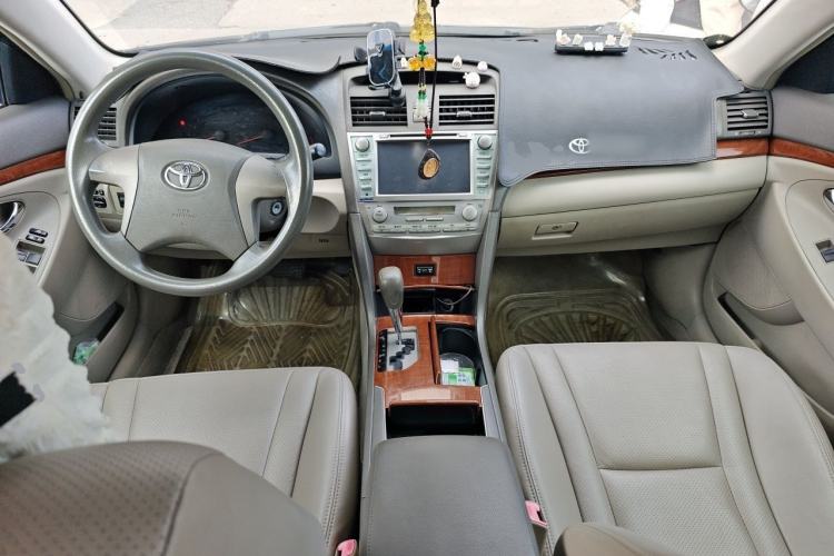 Used Toyota Camry 2013 200E Classic Elite Edition Center Console