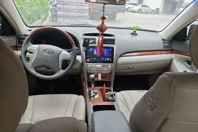 Used Toyota Camry 2013 200G Classic Luxury Edition Center Console