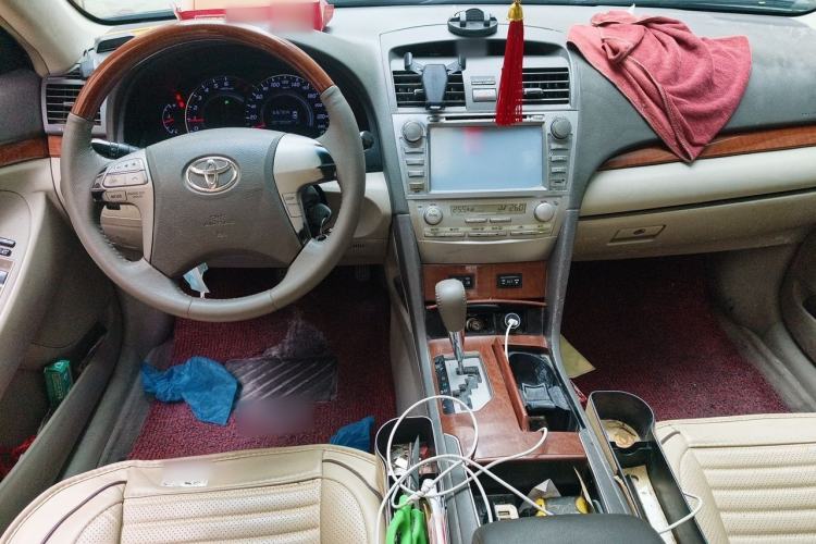 Used Toyota Camry 2013 200G Classic Luxury Edition Center Console