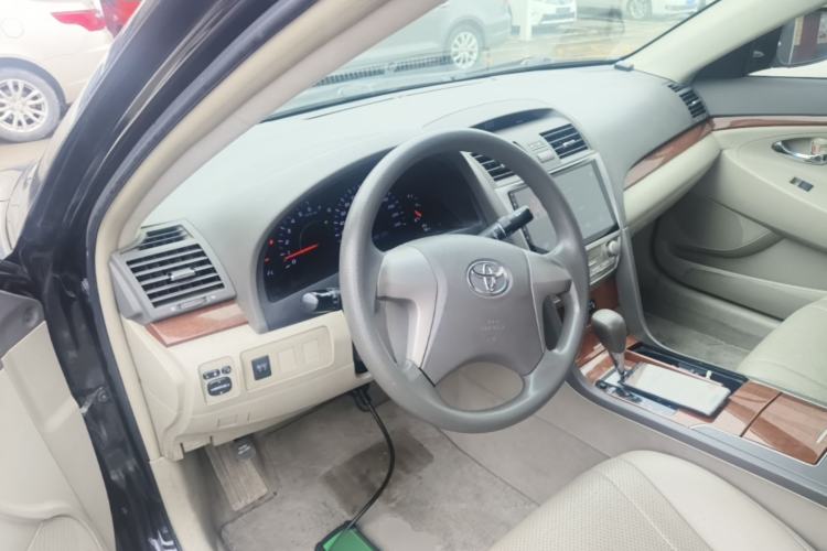 Used Toyota Camry 2013 200E Classic Elite Edition Center Console