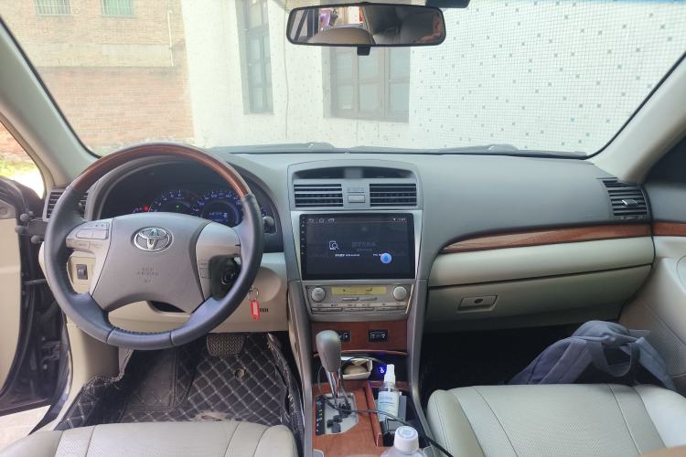 Used Toyota Camry 2013 200G Classic Luxury Edition Center Console