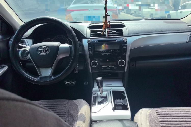 Used Toyota Camry 2013 2.0G Comfort Edition Center Console