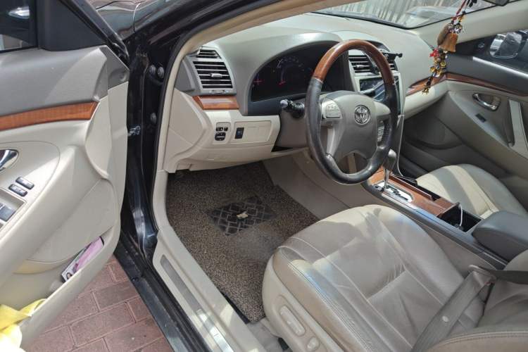 Used Toyota Camry 2013 200G Classic Luxury Edition Driver Seat