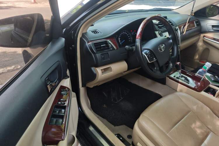 Used Toyota Camry 2013 2.0G Comfort Edition Driver Seat