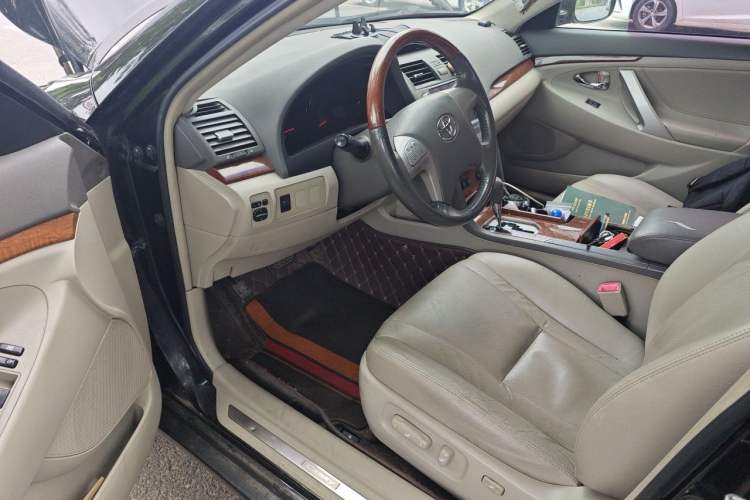 Used Toyota Camry 2013 200G Classic Luxury Edition Driver Seat