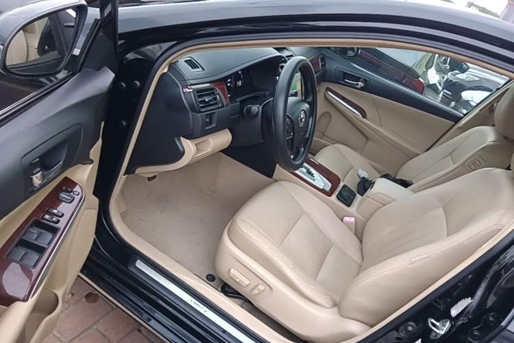 Used Toyota Camry 2013 2.0G Comfort Edition Driver Seat