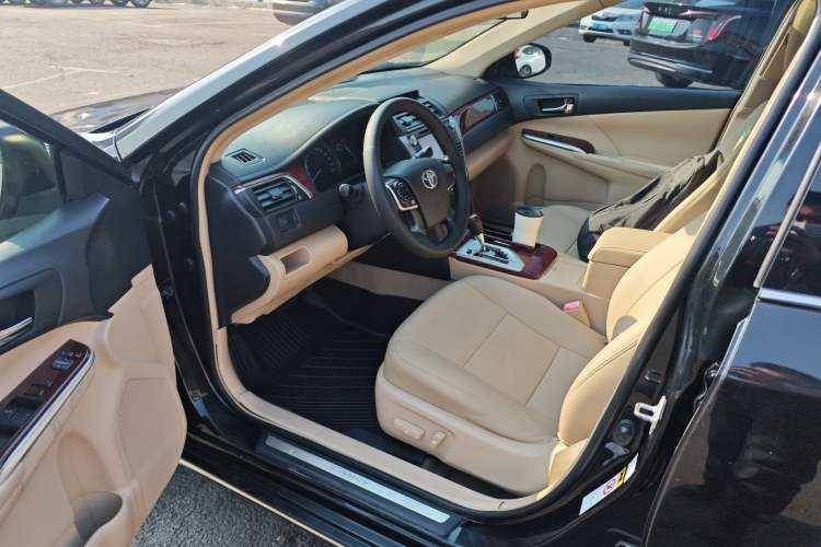 Used Toyota Camry 2013 2.0G Comfort Edition Driver Seat