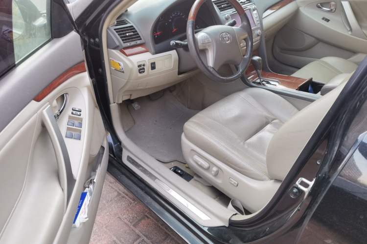 Used Toyota Camry 2013 200G Classic Luxury Edition Driver Seat