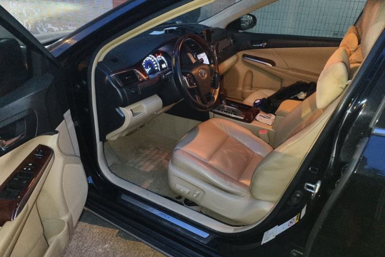 Used Toyota Camry 2013 2.0G Comfort Edition Driver Seat
