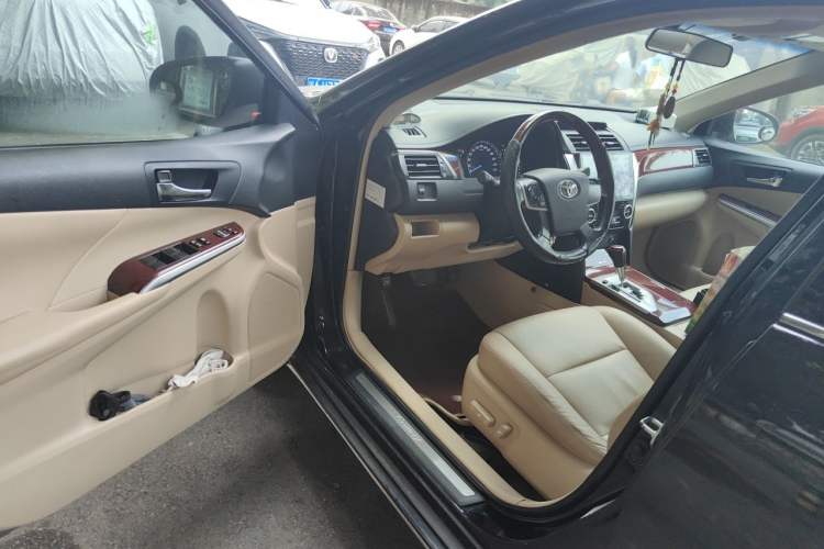 Used Toyota Camry 2013 2.5G Comfort Edition Driver Seat
