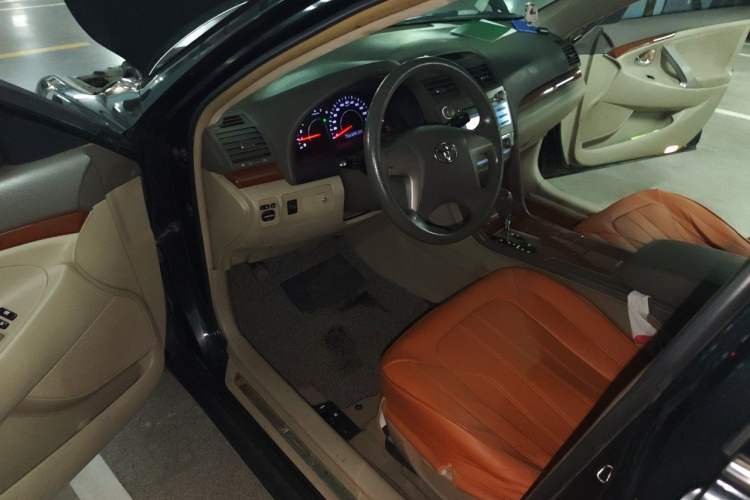 Used Toyota Camry 2013 200E Classic Elite Edition Driver Seat