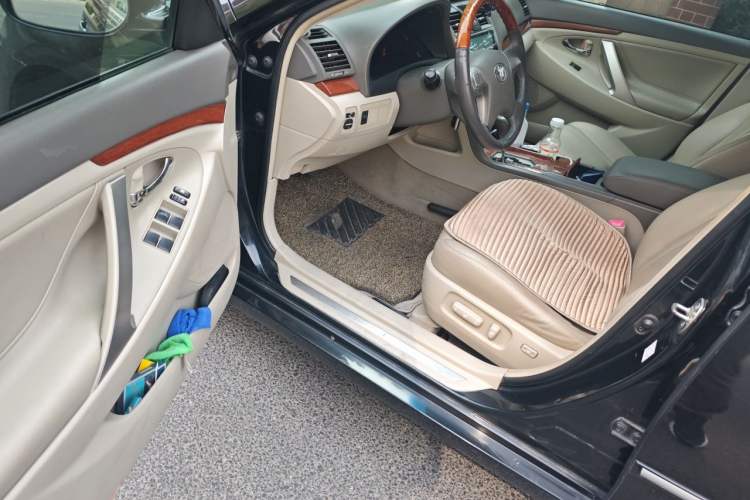 Used Toyota Camry 2013 200G Classic Luxury Edition Driver Seat