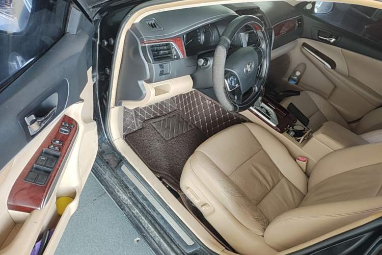 Used Toyota Camry 2013 2.5G Comfort Edition Driver Seat